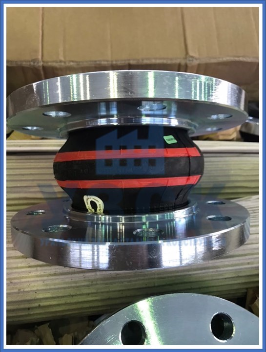 компенсатор резиновый фланцевый в Тюмени